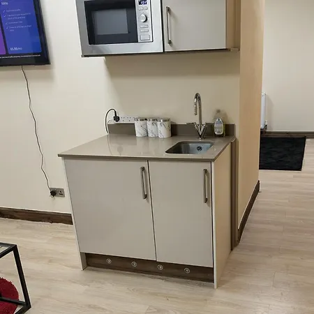 Allen'S Property With Air Conditioner-2